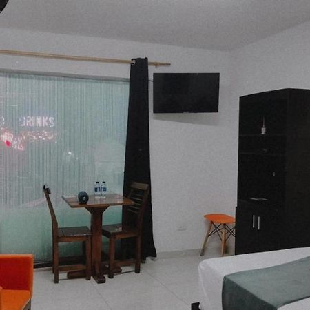 Lleras Place Hotel 메딜린 외부 사진